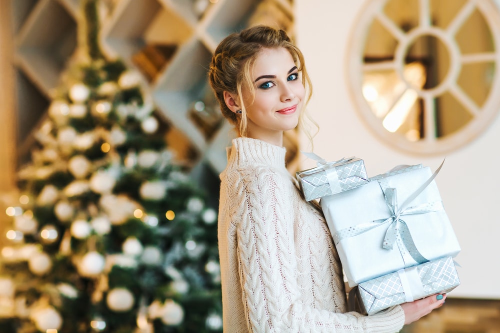 Essential Christmas Beauty Tips to Keep You Glowing All Through the Holidays