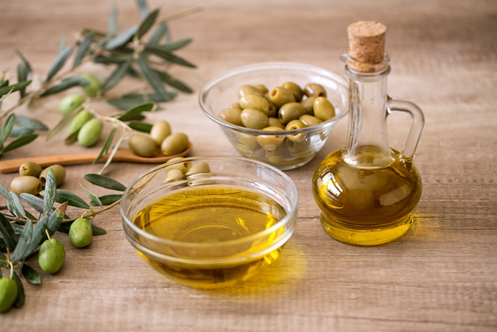 Using Extra Virgin Olive Oil for Beauty