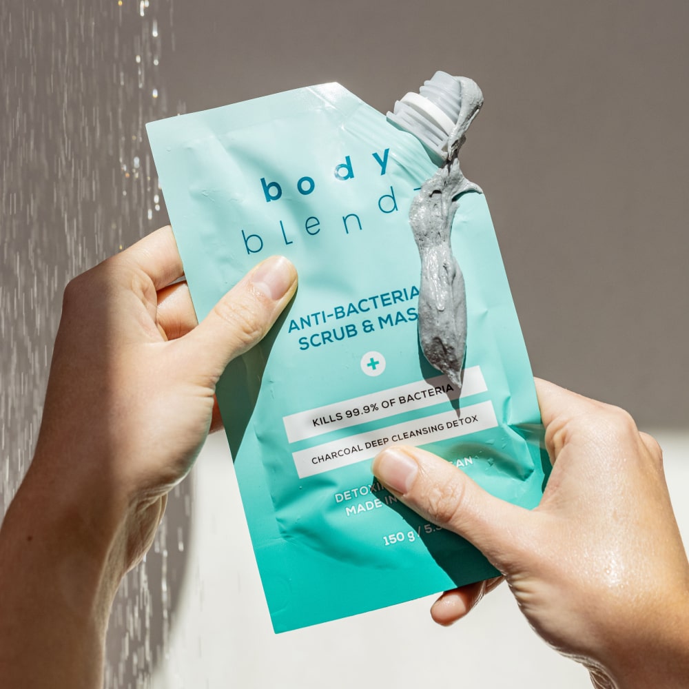 body-blendz-anti-bacterial-scrub-and-mask_model-03-min